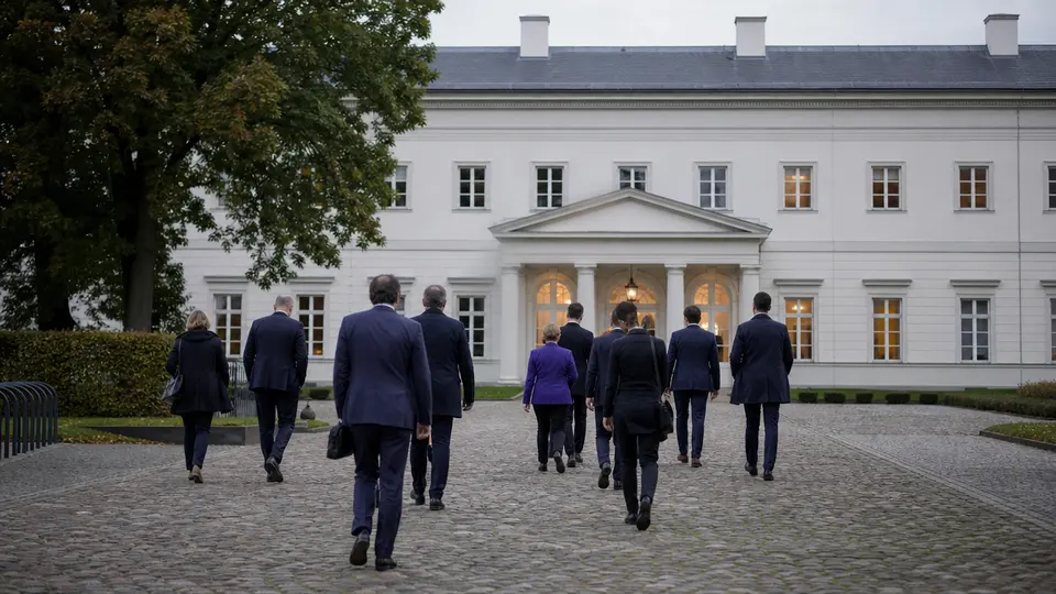Kabinettsklausur in Neuhardenberg: Koalition unter Druck