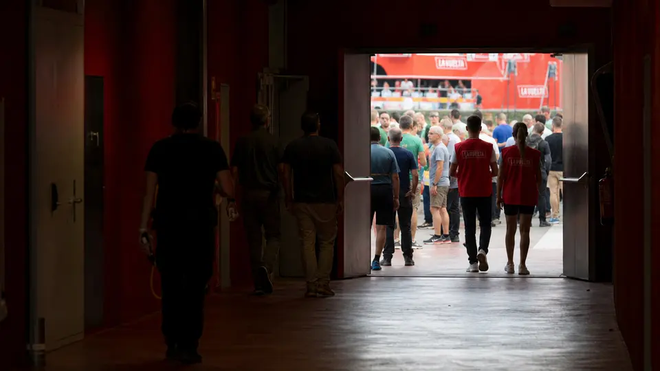 La Vuelta limita a Erola Jons tras polémica en la carrera
