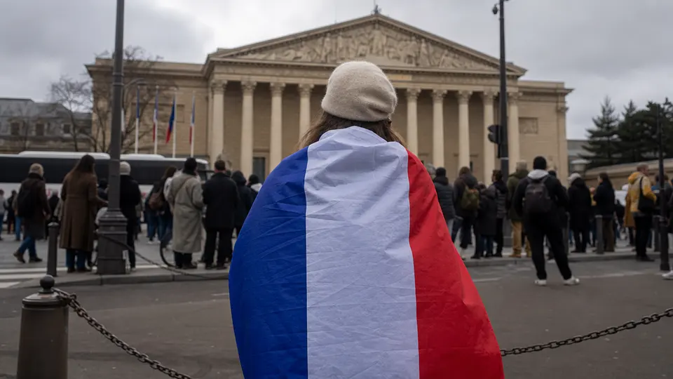 Le Pen volta à corrida presidencial
