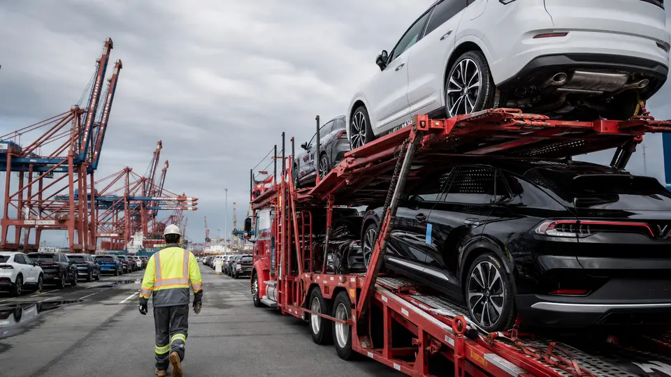 Trump Announces 50% Tariffs on Canadian Vehicles and Steel