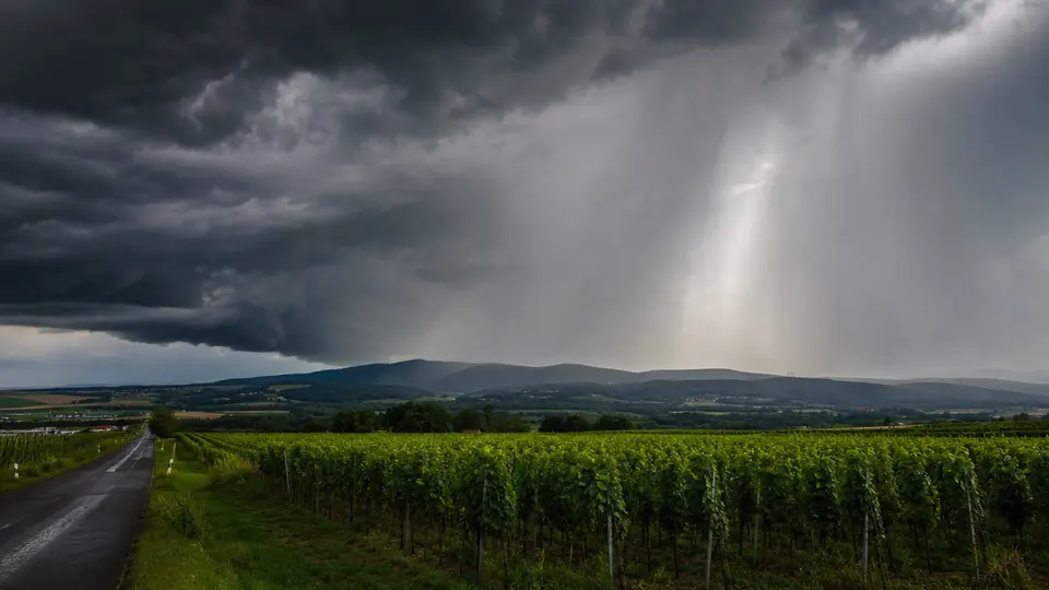 Storm Divide Splits Germany in Two